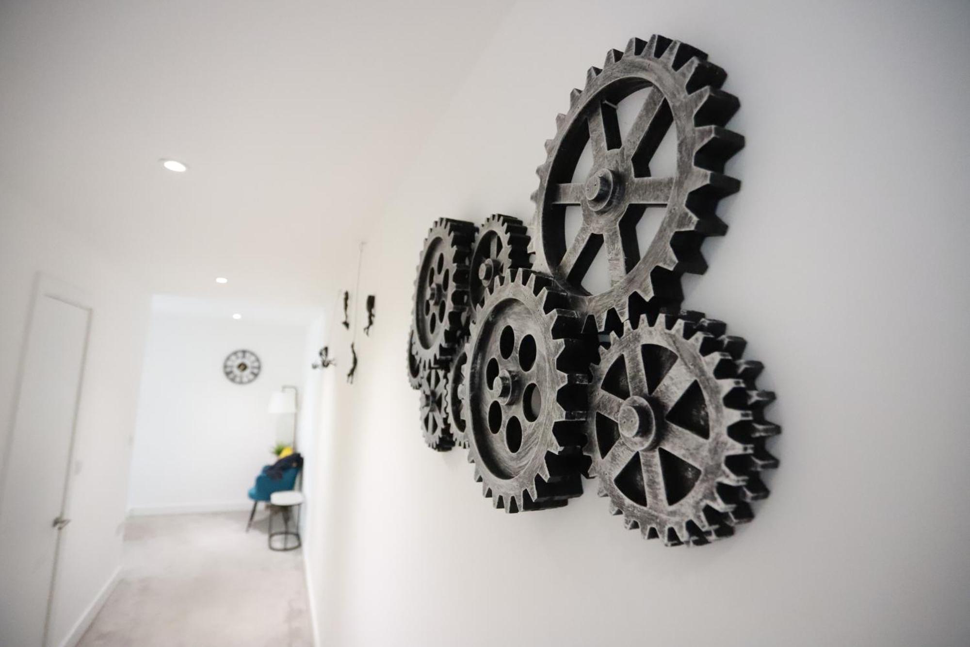 Spacious 3-Story Retreat With Rooftop Terrace And Modern Amenities London Eksteriør bilde