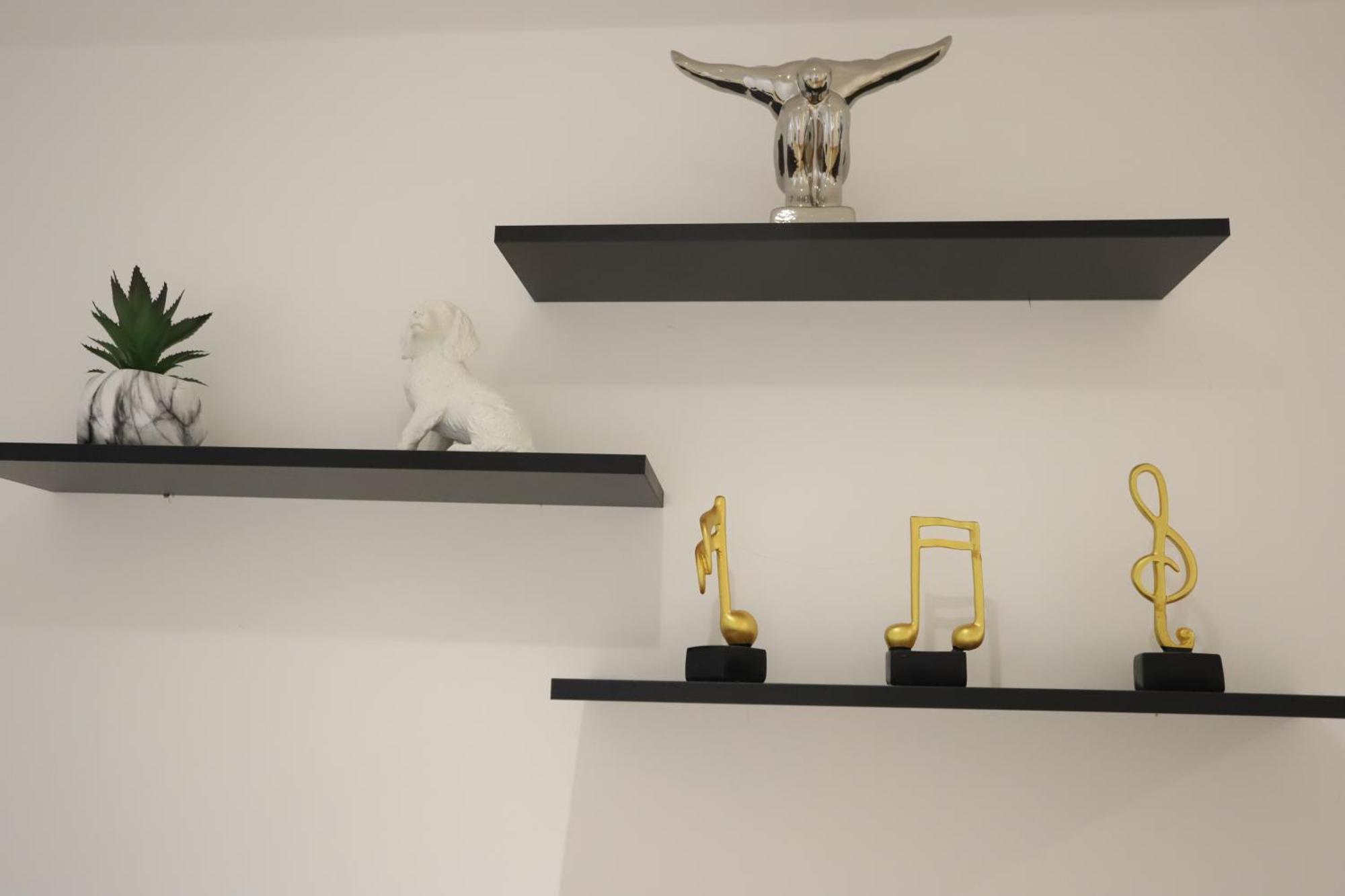 Spacious 3-Story Retreat With Rooftop Terrace And Modern Amenities London Eksteriør bilde